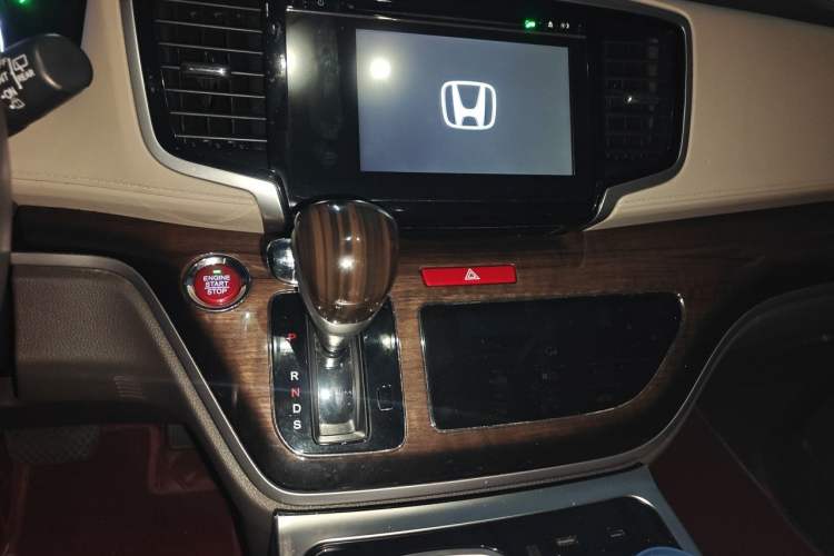 Used Honda Odyssey 2017 2.4L Luxury Edition Audio And AC Panel