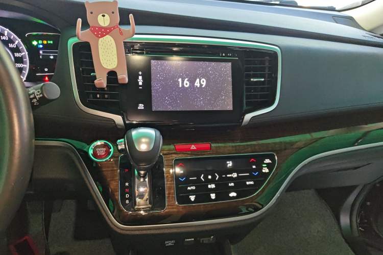 Used Honda Odyssey 2017 2.4L Smart Edition Audio And AC Panel