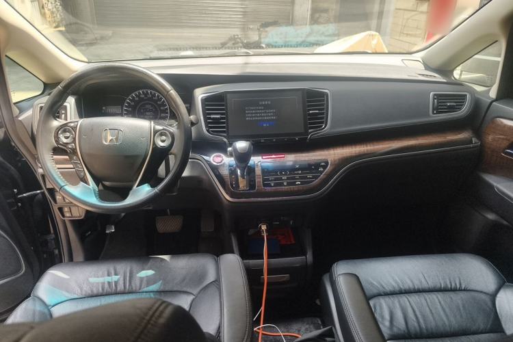 Used Honda Odyssey 2017 2.4L Smart Edition Center Console
