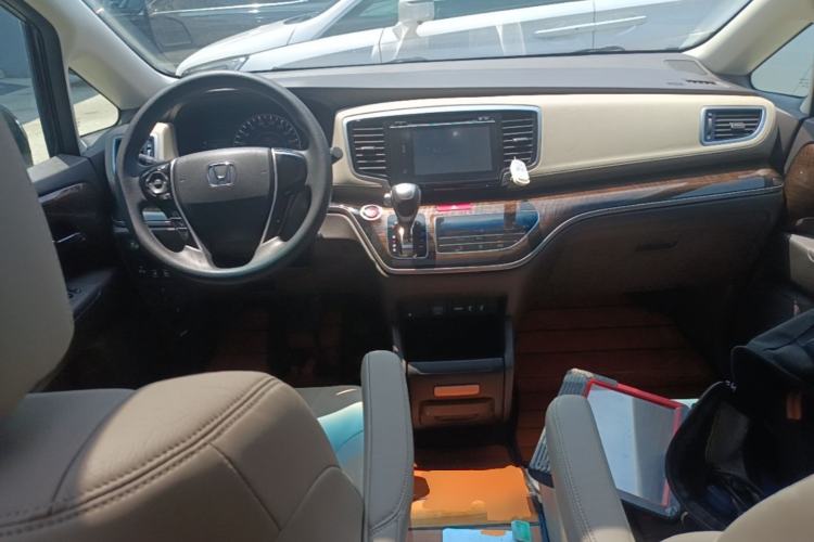Used Honda Odyssey 2017 2.4L Luxury Edition Center Console