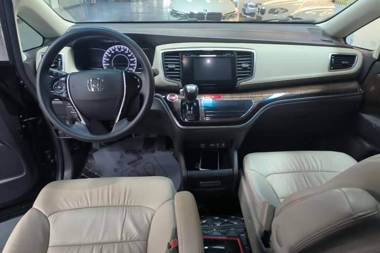 Used Honda Odyssey 2017 2.4L Luxury Edition Center Console
