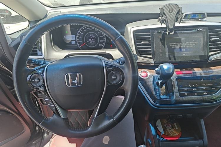 Used Honda Odyssey 2017 2.4L Smart Edition Center Console