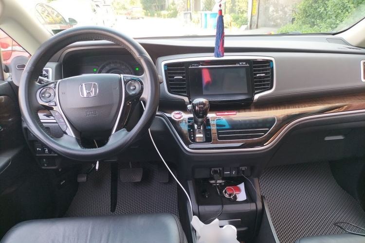 Used Honda Odyssey 2017 2.4L Smart Edition Center Console