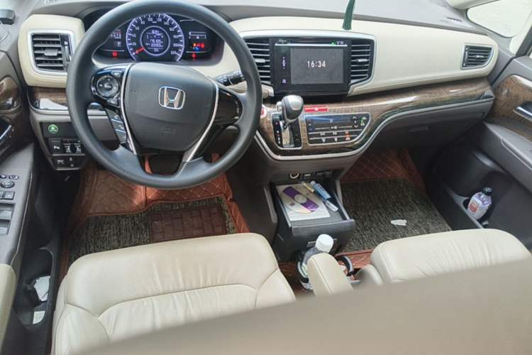 Used Honda Odyssey 2017 2.4L Luxury Edition Center Console