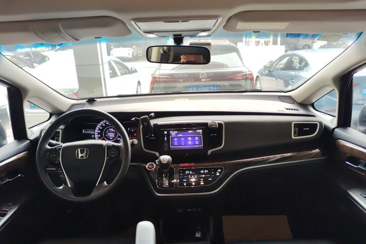 Used Honda Odyssey 2017 2.4L Smart Edition Center Console