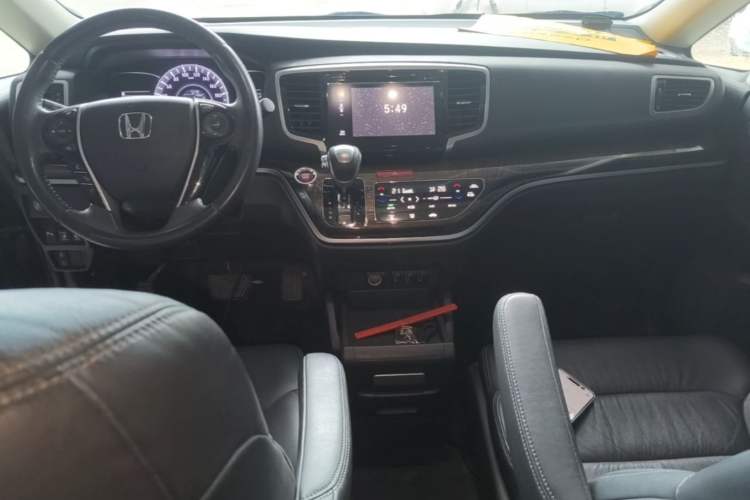 Used Honda Odyssey 2017 2.4L Smart Edition Center Console
