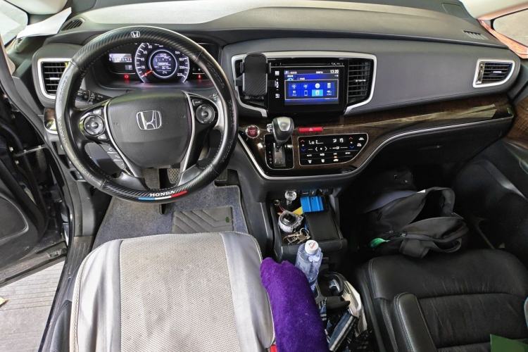 Used Honda Odyssey 2017 2.4L Smart Edition Center Console