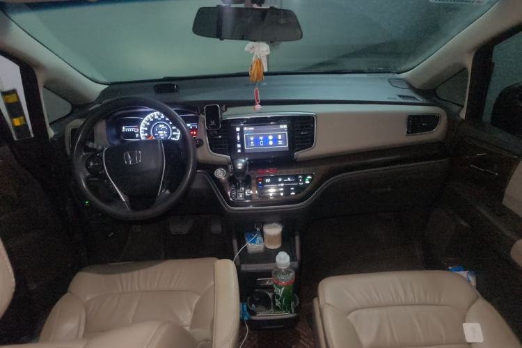 Used Honda Odyssey 2017 2.4L Luxury Edition Center Console