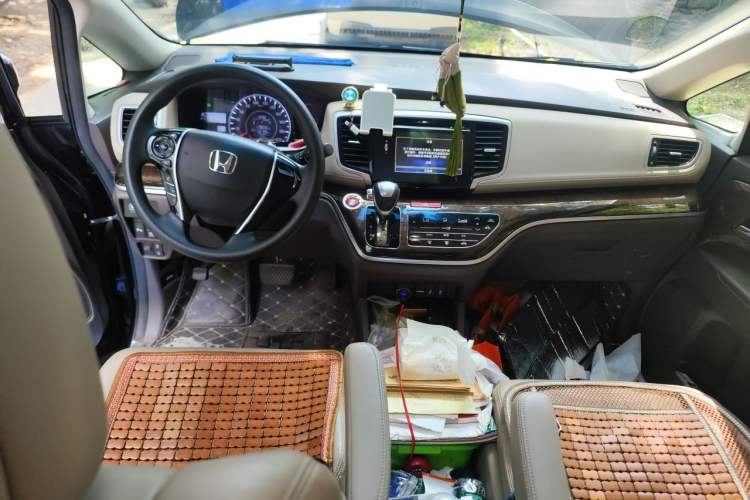 Used Honda Odyssey 2017 2.4L Luxury Edition Center Console