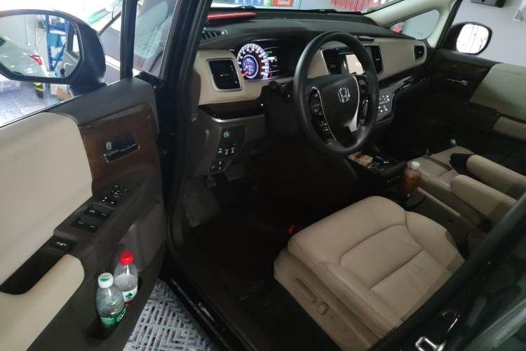 Used Honda Odyssey 2017 2.4L Luxury Edition Driver Seat