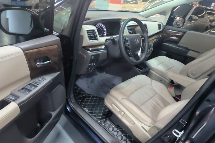 Used Honda Odyssey 2017 2.4L Luxury Edition Driver Seat