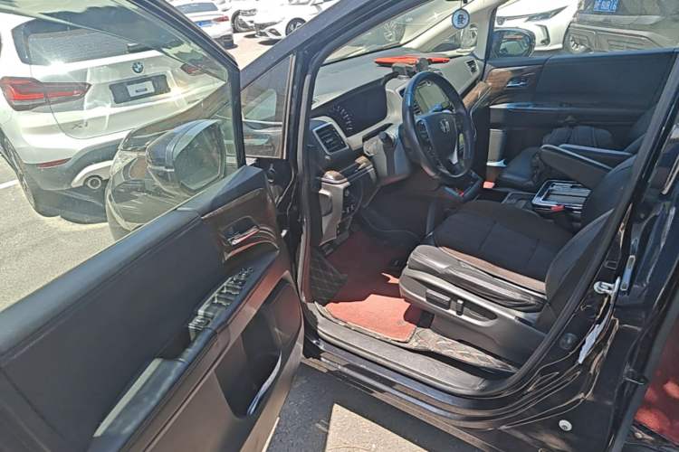 Used Honda Odyssey 2017 2.4L Smart Edition Driver Seat