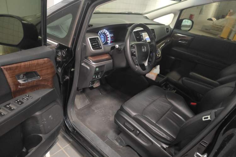 Used Honda Odyssey 2017 2.4L Smart Edition Driver Seat