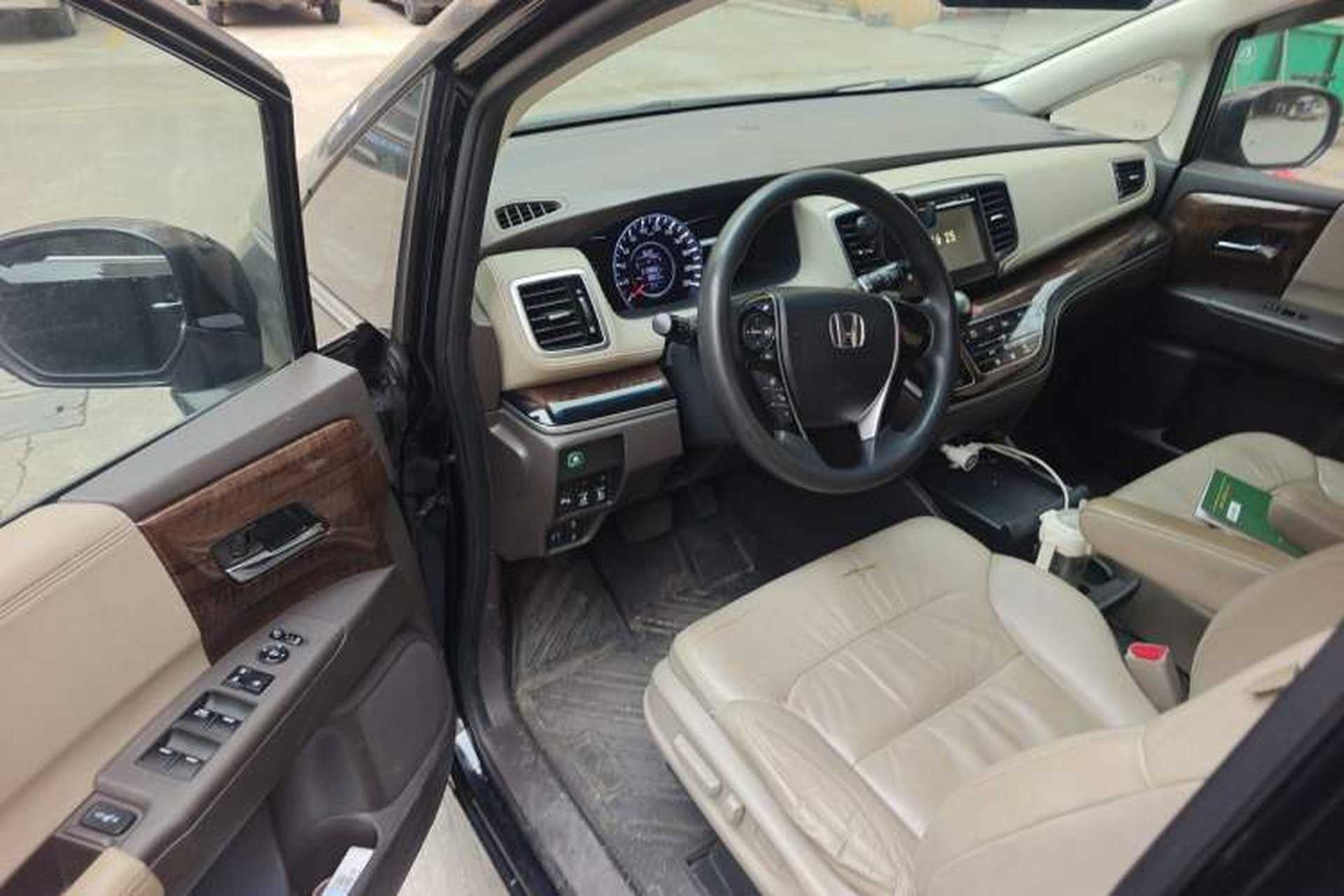 Used Honda Odyssey 2017 2.4L Luxury Edition Driver Seat