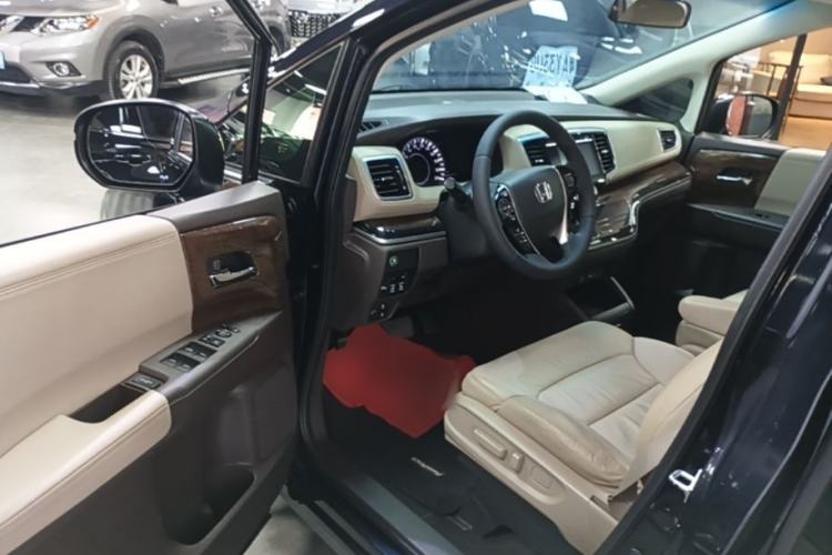 Used Honda Odyssey 2017 2.4L Luxury Edition Driver Seat