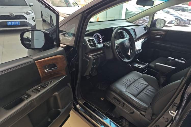 Used Honda Odyssey 2017 2.4L Smart Edition Driver Seat