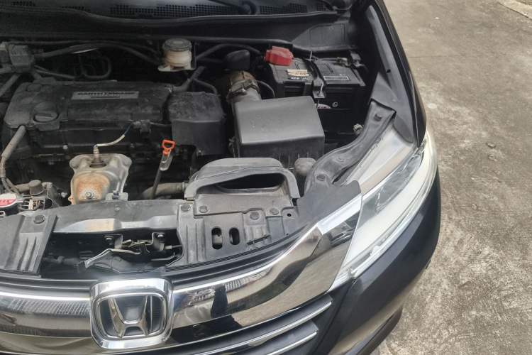 Used Honda Odyssey 2017 2.4L Smart Edition Engine Bay Left