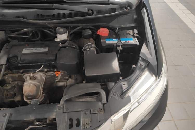 Used Honda Odyssey 2017 2.4L Smart Edition Engine Bay Left