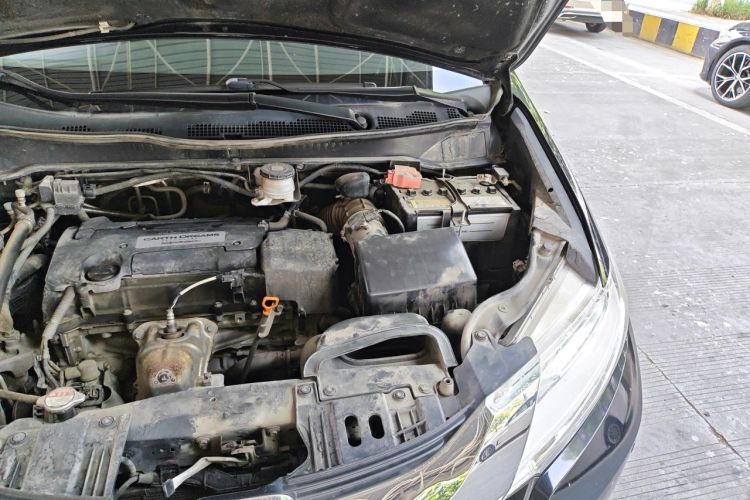 Used Honda Odyssey 2017 2.4L Smart Edition Engine Bay Left