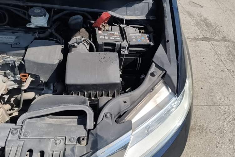 Used Honda Odyssey 2017 2.4L Luxury Edition Engine Bay Left