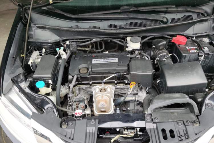 Used Honda Odyssey 2017 2.4L Smart Edition Engine Bay Right