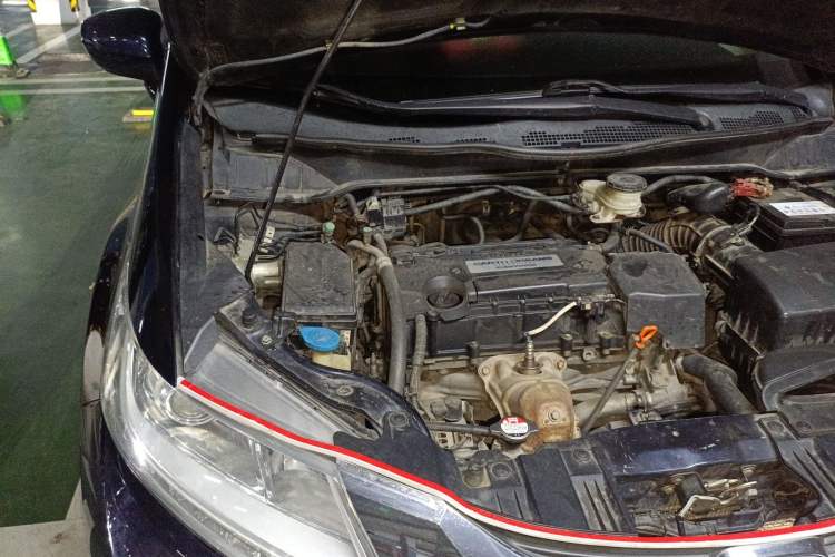 Used Honda Odyssey 2017 2.4L Luxury Edition Engine Bay Right