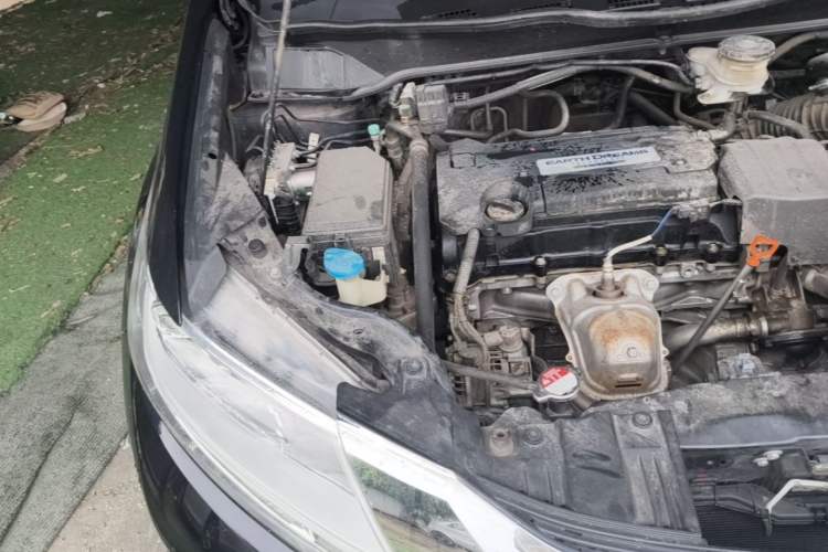 Used Honda Odyssey 2017 2.4L Smart Edition Engine Bay Right