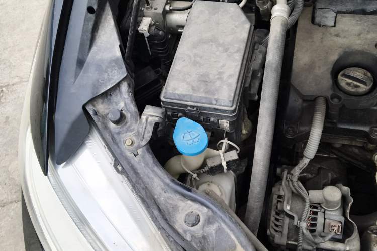 Used Honda Odyssey 2017 2.4L Luxury Edition Engine Bay Right