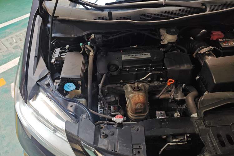 Used Honda Odyssey 2017 2.4L Luxury Edition Engine Bay Right