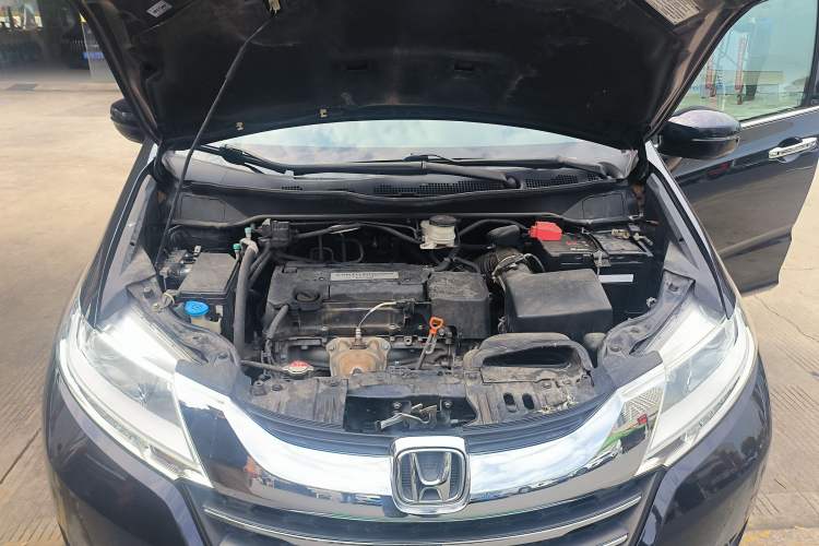 Used Honda Odyssey 2017 2.4L Luxury Edition Engine Bay