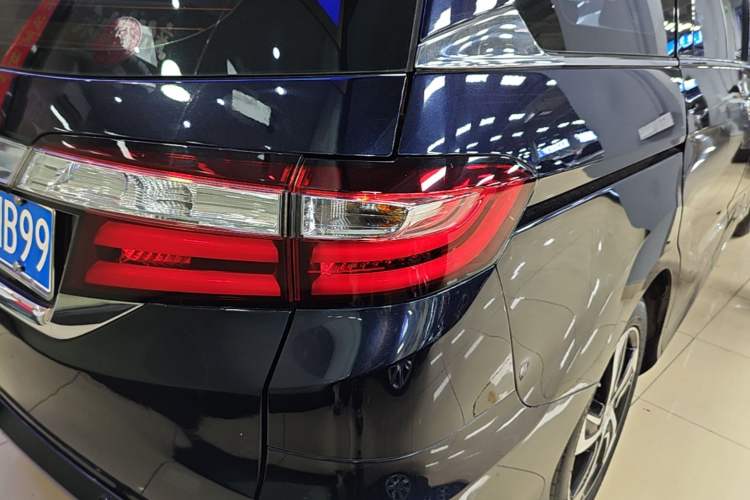 Used Honda Odyssey 2017 2.4L Luxury Edition Exterior 3