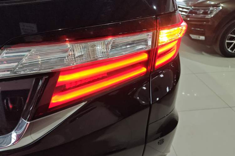 Used Honda Odyssey 2017 2.4L Smart Edition Exterior 6