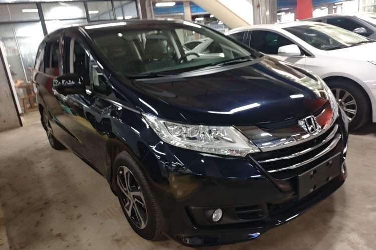 Used Honda Odyssey 2017 2.4L Smart Edition Front Right 45 Deg