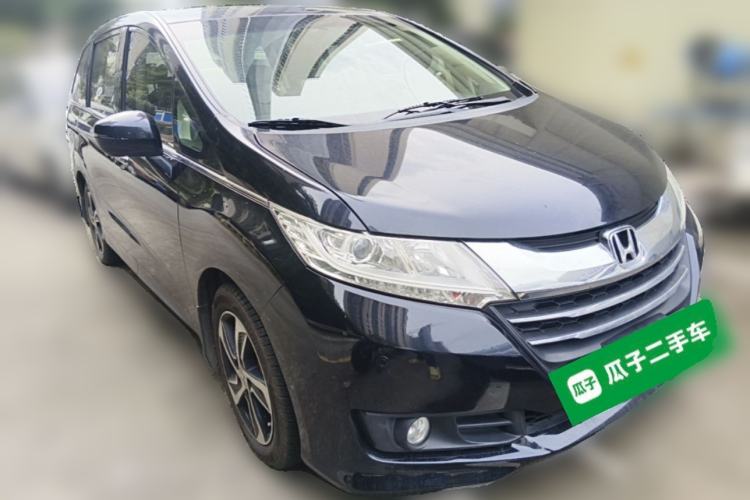 Used Honda Odyssey 2017 2.4L Luxury Edition Front Right 45 Deg