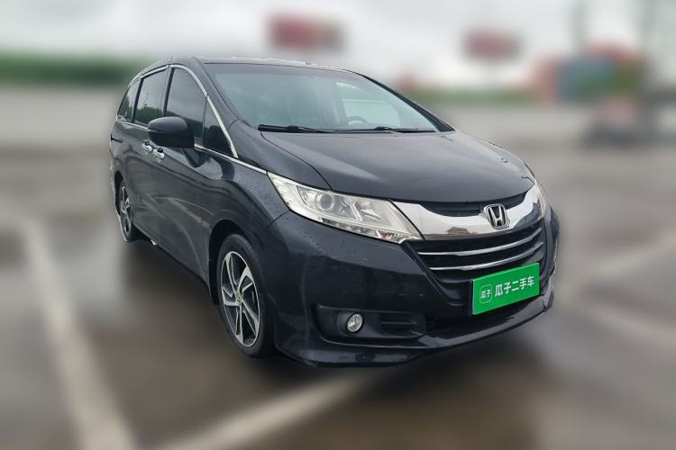 Used Honda Odyssey 2017 2.4L Luxury Edition Front Right 45 Deg