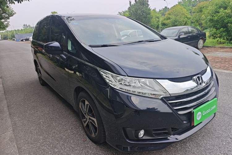 Used Honda Odyssey 2017 2.4L Smart Edition Front Right 45 Deg