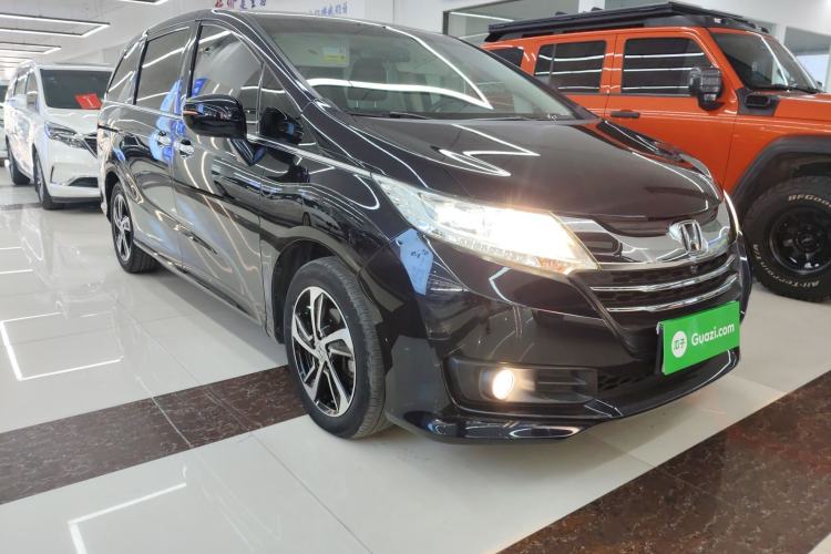 Used Honda Odyssey 2017 2.4L Supreme Edition Front Right 45 Deg