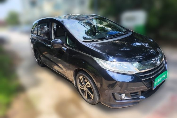Used Honda Odyssey 2017 2.4L Luxury Edition Front Right 45 Deg