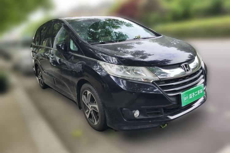Used Honda Odyssey 2017 2.4L Luxury Edition Front Right 45 Deg