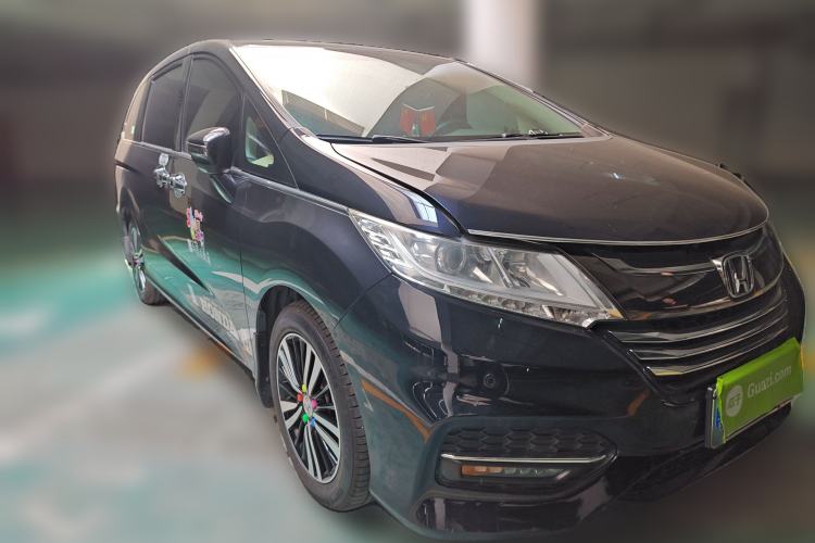 Used Honda Odyssey 2017 2.4L Luxury Edition Front Right 45 Deg