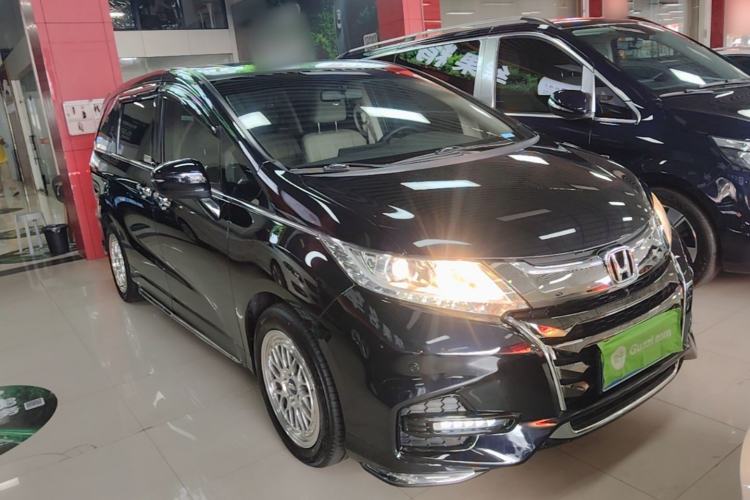 Used Honda Odyssey 2017 2.4L Luxury Edition Front Right 45 Deg