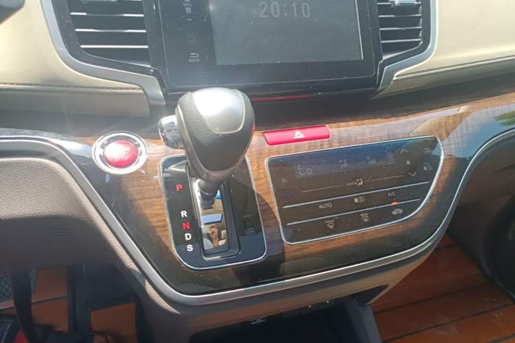 Used Honda Odyssey 2017 2.4L Luxury Edition Gear Lever