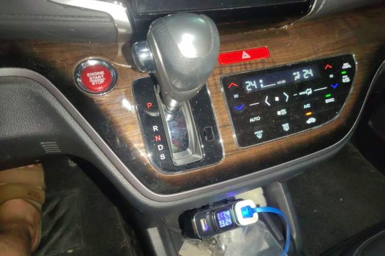 Used Honda Odyssey 2017 2.4L Smart Edition Gear Lever