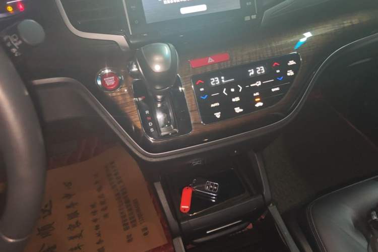 Used Honda Odyssey 2017 2.4L Supreme Edition Gear Lever