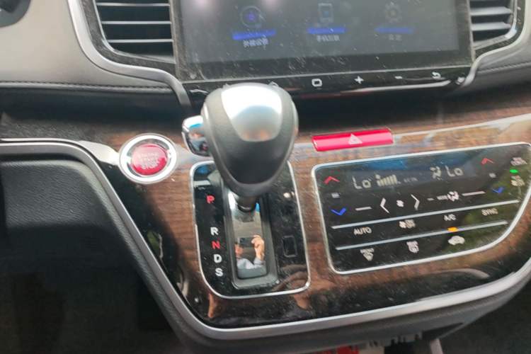 Used Honda Odyssey 2017 2.4L Smart Edition Gear Lever