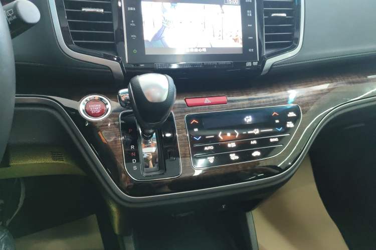 Used Honda Odyssey 2017 2.4L Supreme Edition Gear Lever