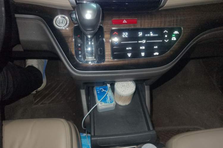 Used Honda Odyssey 2017 2.4L Luxury Edition Gear Lever