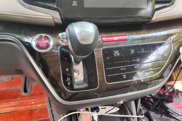 Used Honda Odyssey 2017 2.4L Luxury Edition Gear Lever