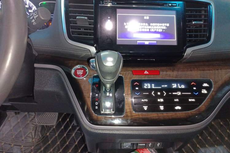 Used Honda Odyssey 2017 2.4L Smart Edition Gear Lever