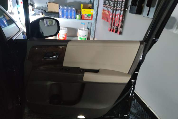 Used Honda Odyssey 2017 2.4L Luxury Edition Interior 2